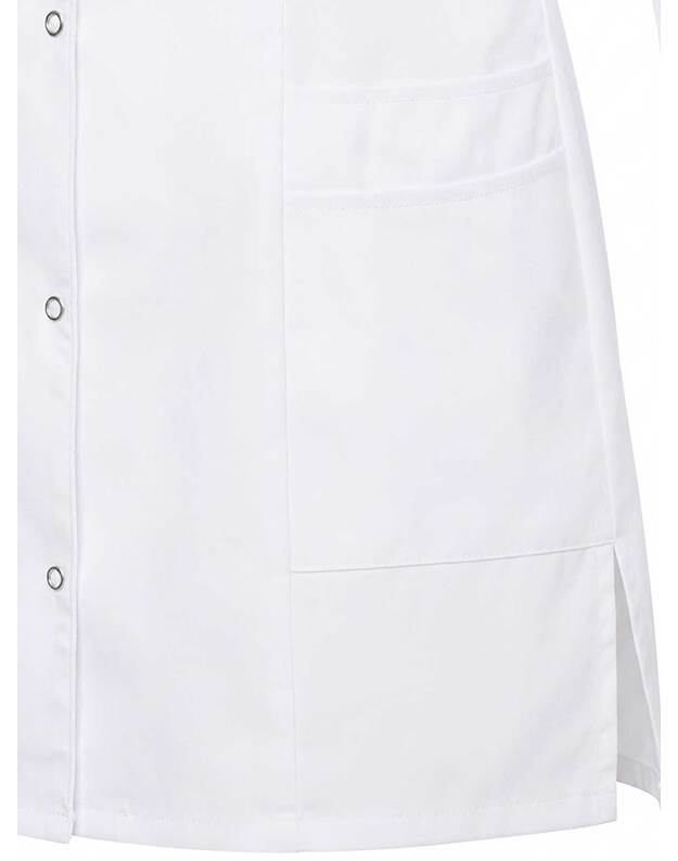 Medicininis švarkelis-chalatas. Uždaro stiliaus apykaklė. Baltas