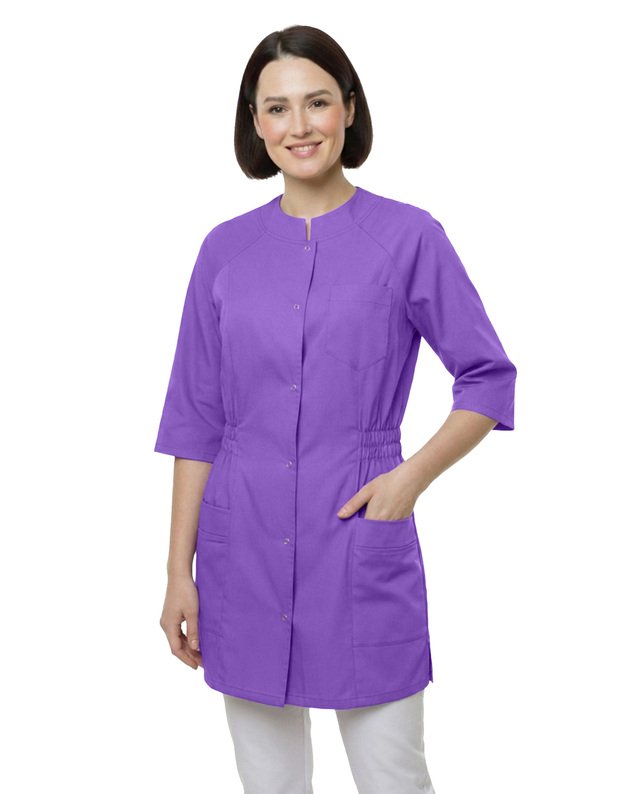 Medicininis švarkelis-chalatas su tampriais šonais. Alyvinis