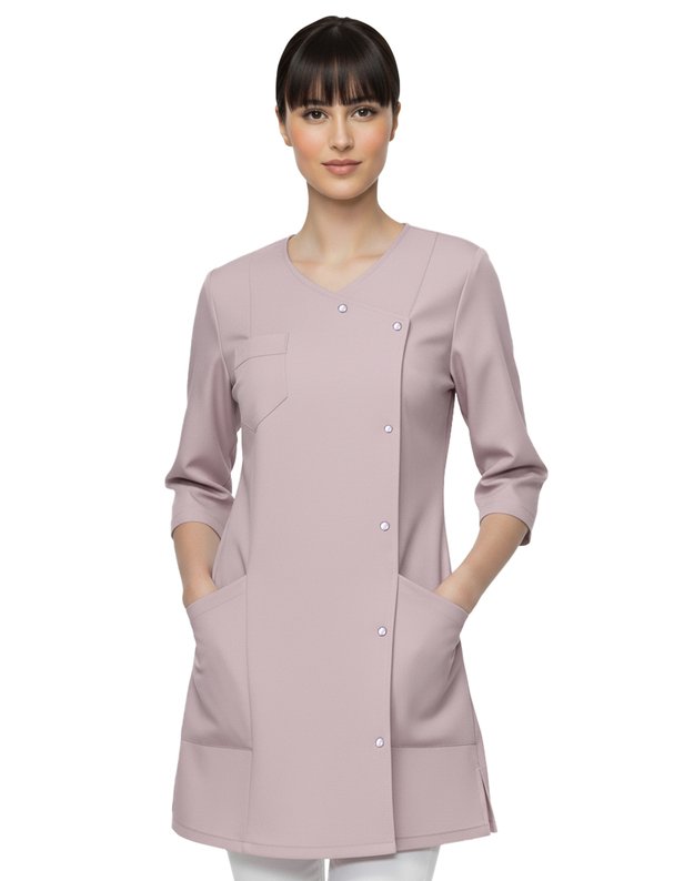 MSV_Tamprus per šoną susagstomas švarkelis su perliukais. Pelenų rožė