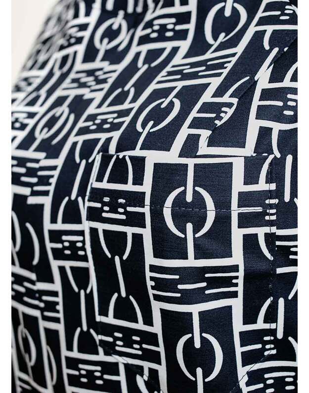 Moteriškas medicininis kostiumas su elastanu. Grafika 2